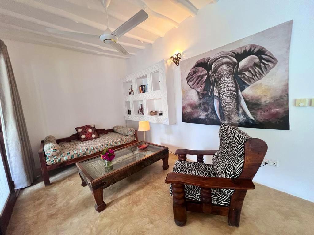 Moyo Apartment Пвани-Мчангани Экстерьер фото